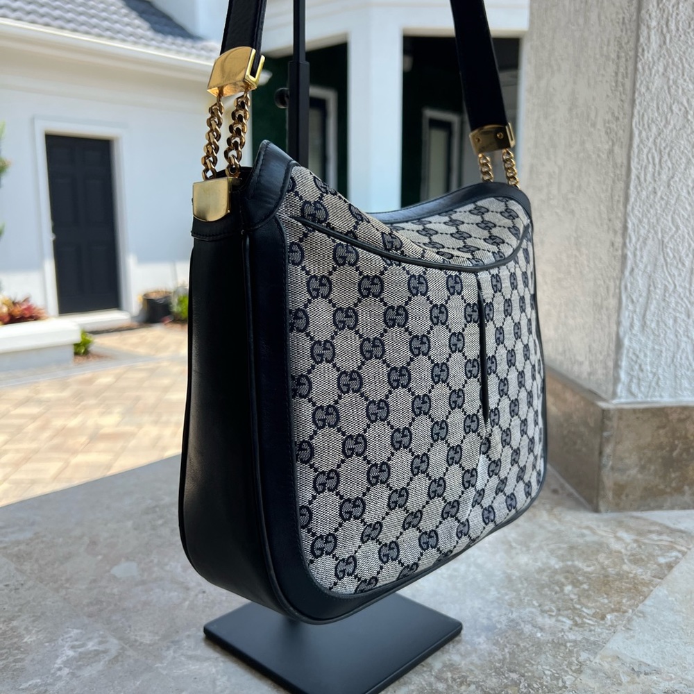 Gucci Black & Beige GG Canvas Shoulder Bag with Gold Hardware - Picture 4 of 16